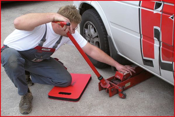 Protiskluzová rohož KS TOOLS, Ochranná rohož, D480xŠ320xV36 mm
